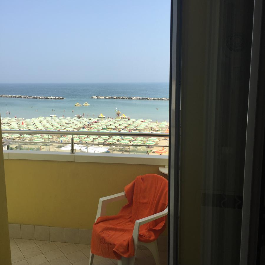 Hotel Sandra Gatteo a Mare Exterior foto
